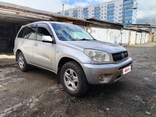 2004 Toyota RAV4 II (XA20) Рестайлинг, серебристый, 830000 рублей, вид 3