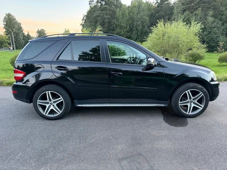 2010 Mercedes-Benz M-Класс 350 II (W164) Рестайлинг, чёрный, 1550000 рублей, вид 5