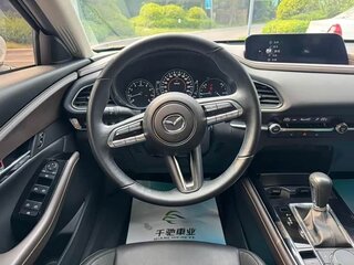 2023 Mazda CX-30 I, белый, 2377135 рублей, вид 5