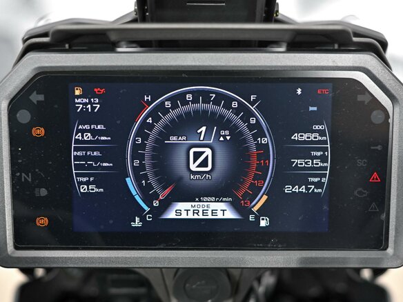 2024 Yamaha Tracer 9, серый - вид 8