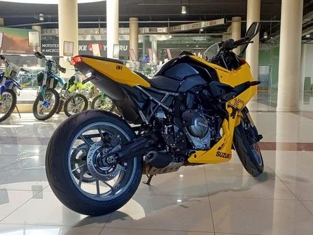 2024 Suzuki GSX-8R, золотистый, 790000 рублей, вид 4