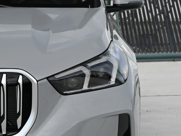 2023 BMW X1 Long 20Li sDrive III (U11/U12), серебристый, 2840000 рублей - вид 5