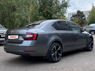 2017 Skoda Octavia III (A7) Рестайлинг, серый, 1650000 рублей, вид 5