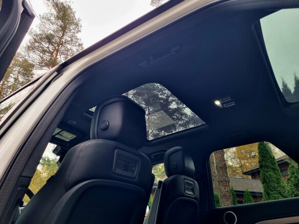 2024 Land Rover Discovery P300 V Рестайлинг, белый, 6390000 рублей - вид 34