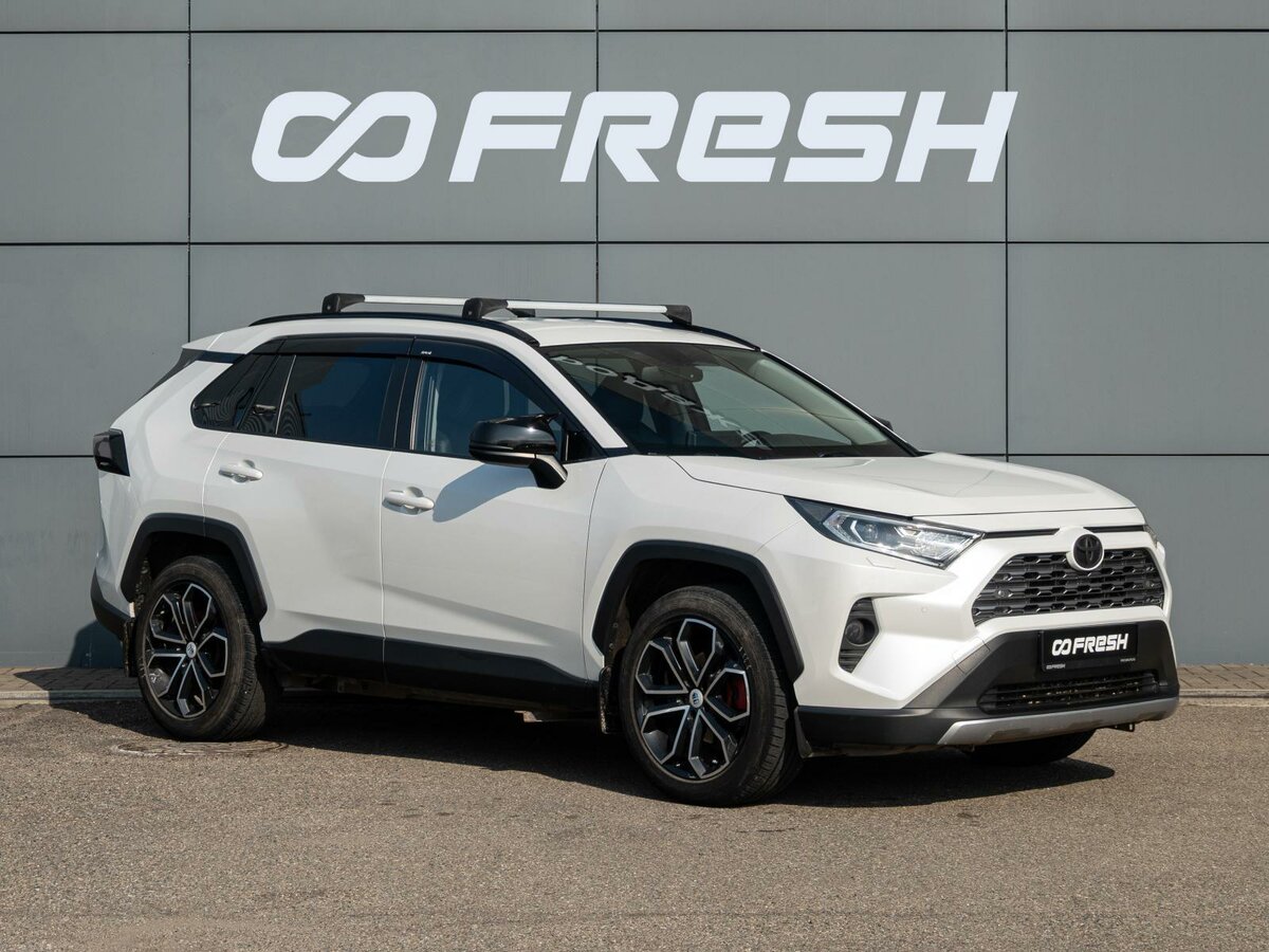 Открыть фотографии: Toyota RAV4 V (XA50)