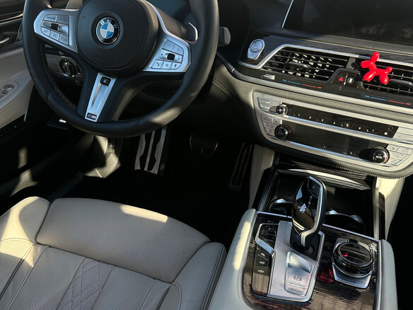 2021 BMW 7 серии 740i VI (G11/G12) Рестайлинг, чёрный, 5800000 рублей - вид 19