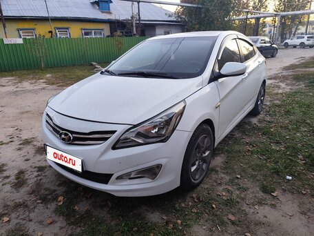 2014 Hyundai Solaris I Рестайлинг, белый, 730000 рублей, вид 1
