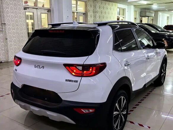 2021 Kia KX1, белый, 1320000 рублей - вид 5