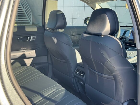 2026 Geely EX5 Гибрид EM-i, серый, 3974990 рублей - вид 24