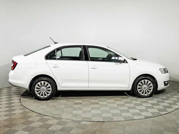 2019 Skoda Rapid I Рестайлинг, белый, 1499700 рублей - вид 3