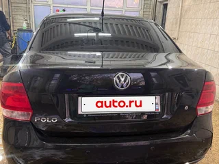 2014 Volkswagen Polo V, чёрный, 800000 рублей, вид 3