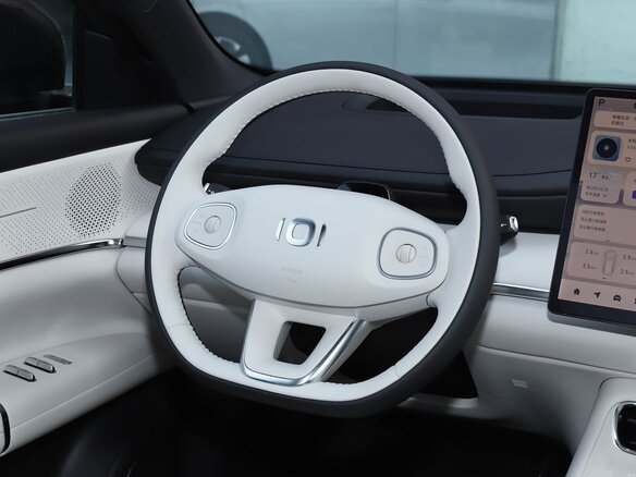 2026 Changan Qiyuan Q07 31.7 kWh, чёрный, 3488008 рублей - вид 12