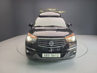 2018 SsangYong Korando Turismo I, чёрный, 1890000 рублей, вид 1