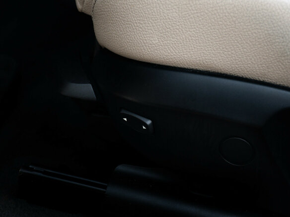 2010 BMW X3 35i xDrive II (F25), белый - вид 17