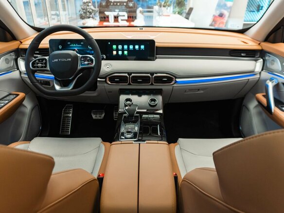 2026 Jetour X70+ I Рестайлинг, серый, 3099000 рублей - вид 20