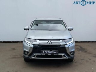 2018 Mitsubishi Outlander III Рестайлинг 3, серебристый, 1859000 рублей, вид 2