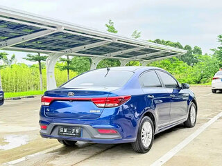2017 Kia K2, синий, 950000 рублей, вид 5