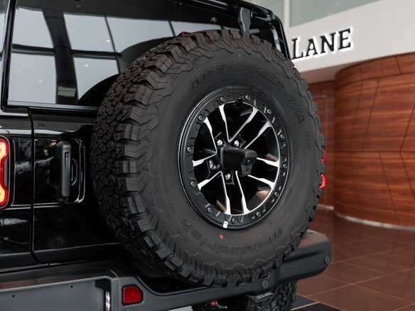 2026 Jeep Wrangler IV (JL) Рестайлинг, чёрный, 9200000 рублей - вид 10