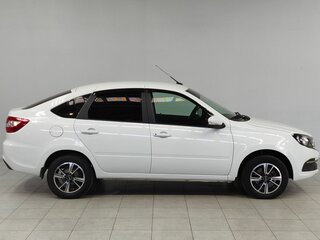 2024 Lada (ВАЗ) Granta I Рестайлинг, белый, 900000 рублей, вид 4