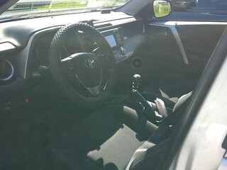 2014 Toyota RAV4 IV (XA40), серебристый, 2340000 рублей, вид 3