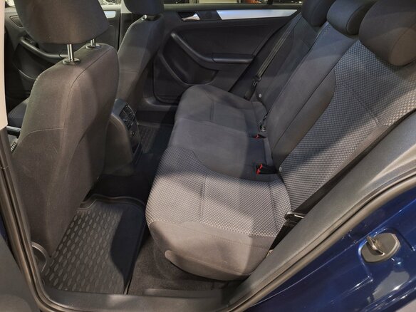 2012 Volkswagen Jetta VI, синий, 1150000 рублей - вид 12