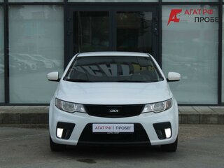 2010 Kia Cerato Koup II, белый, 850000 рублей, вид 2
