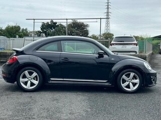 2017 Volkswagen Beetle II (A5), чёрный, 1155069 рублей, вид 3