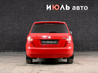 2008 Skoda Fabia II, красный, 400000 рублей, вид 2