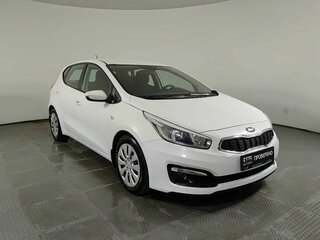 2016 Kia Ceed II Рестайлинг, белый, 1260000 рублей, вид 1