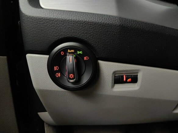 2015 Volkswagen Multivan T6, коричневый, 2860000 рублей - вид 21