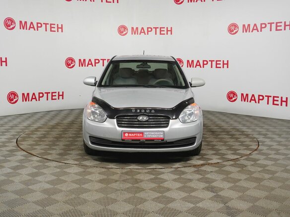 2006 Hyundai Verna II, серебристый, 345000 рублей - вид 2
