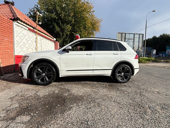 2019 Volkswagen Tiguan II, белый, 1600000 рублей - вид 7