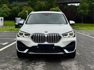 2022 BMW X1 18i sDrive III (U11/U12), белый, 2620000 рублей, вид 3