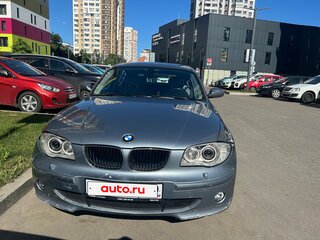 2007 BMW 1 серии 120i I (E81/E82/E87/E88), серый, 750000 рублей, вид 1