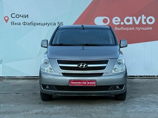 2011 Hyundai Grand Starex I, серый, 1730000 рублей, вид 2