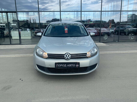Volkswagen Golf VI