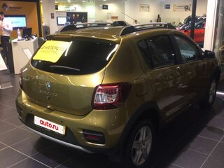 2017 Renault Sandero Stepway II, зелёный, 1025000 рублей, вид 4