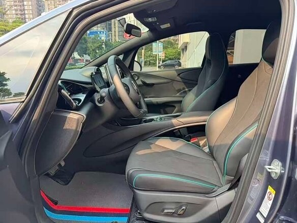 2025 BYD Dolphin 44.9 kWh I, синий, 1695003 рублей - вид 8