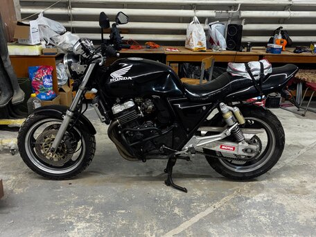 1992 Honda CB 400 Super Four, чёрный, 220000 рублей, вид 5
