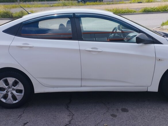 2015 Hyundai Solaris I Рестайлинг, белый, 515000 рублей - вид 6