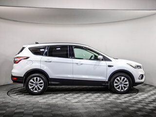 2018 Ford Kuga II Рестайлинг, белый, 1849000 рублей, вид 4