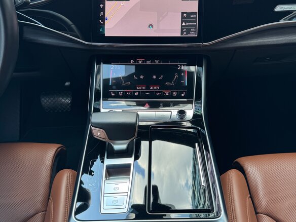 2019 Audi Q8 45 TDI I (4M), белый, 6850000 рублей - вид 9