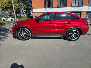 2016 Mercedes-Benz GLE 450 AMG I (W166), красный, 4200000 рублей, вид 4