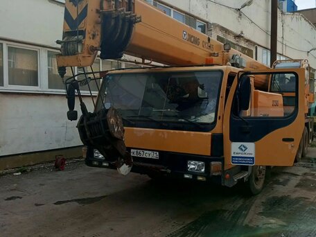 2009 XCMG QY25K, жёлтый, 4866000 рублей, вид 1