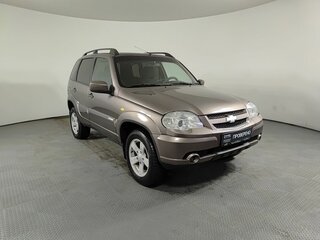 2014 Chevrolet Niva I Рестайлинг, коричневый, 456000 рублей, вид 3