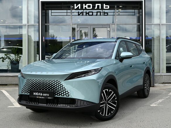 2026 Omoda C7, зелёный, 3499000 рублей