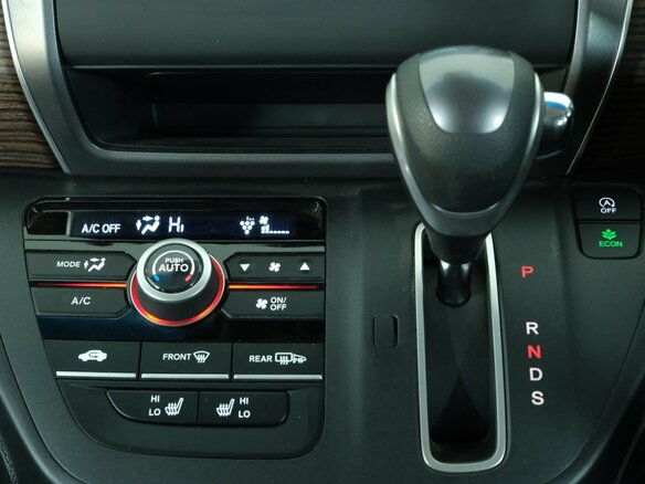 2021 Honda Freed II Рестайлинг, белый, 2099000 рублей - вид 14
