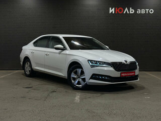 2021 Skoda Superb III Рестайлинг, белый, 2579000 рублей, вид 3