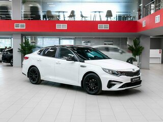 2019 Kia Optima IV Рестайлинг, белый, 1650000 рублей, вид 3