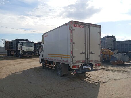 2023 Isuzu Elf (N-series), белый, 3105000 рублей, вид 4